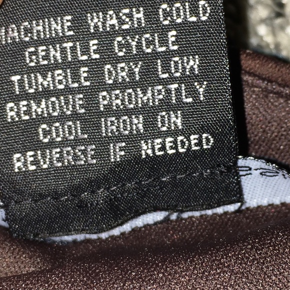 SOLD - beautiful flattering dress, size 4 see pics - Picture 8 of 11